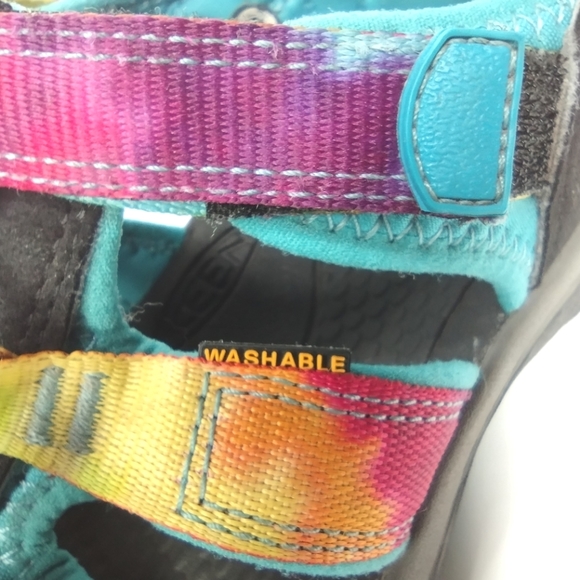 Keen Kids Tie Dye Outdoors Shoes - Picture 9 of 12